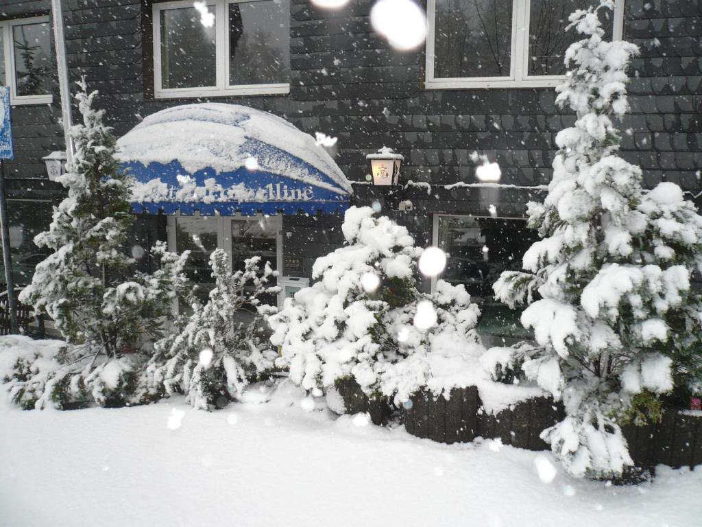 Hotel An Der Alten Porzelline Neuhaus am Rennweg Luaran gambar